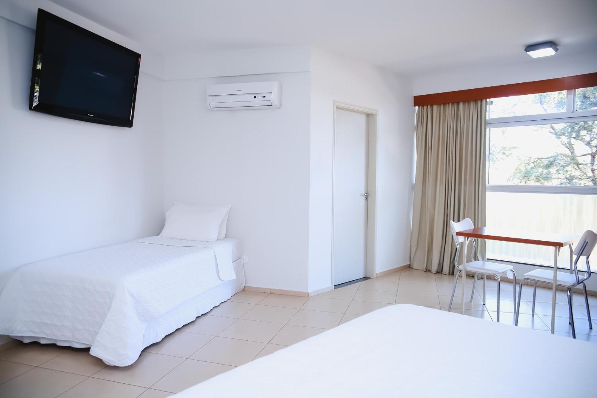 Hotel Agua Das Araras Paraguacu Paulista Phòng bức ảnh