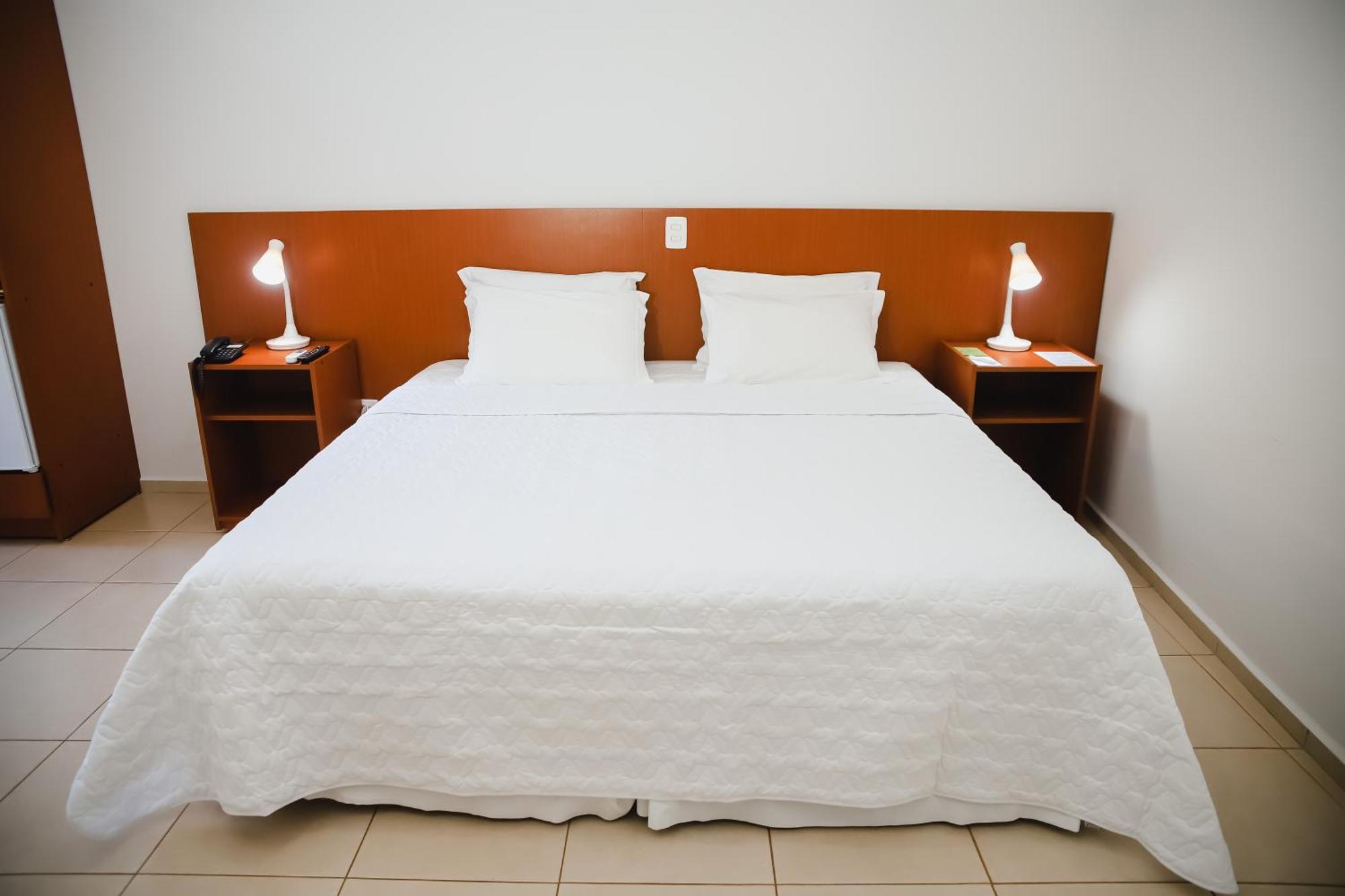 Hotel Agua Das Araras Paraguacu Paulista Phòng bức ảnh